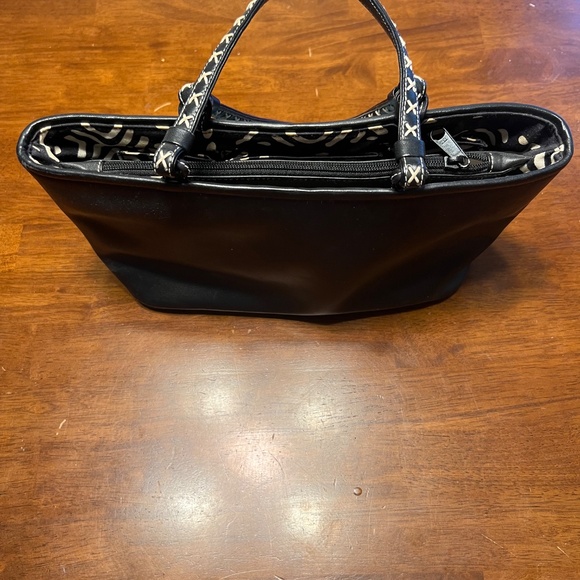 Isabella Fiore seashell handbag - Picture 3 of 4